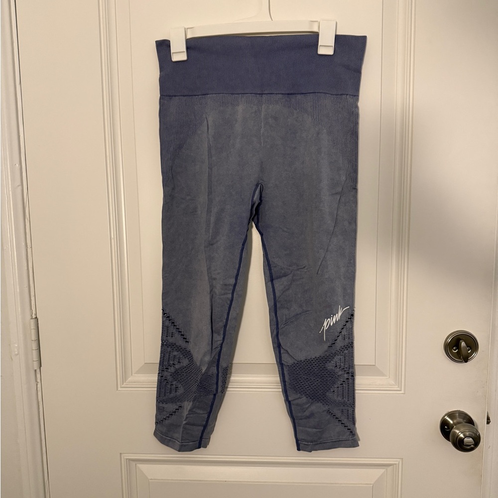 Victorias Secret PINK Seamless Crop Leggings